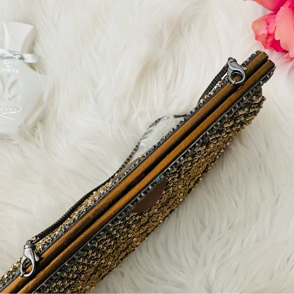 Manolo Blahnik Bag - Picture 9 of 11